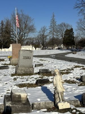 Graceland Cemetery & Mausoleum