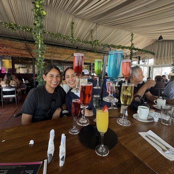 Madres Brunch - 12 tower mimosa - Breakfast & Brunch Near Me - Bellflower, California Madres Brunch - 12 tower mimosa - Breakfast & Brunch Near Me - Bellflower, California