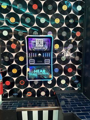 Shores Diner by null