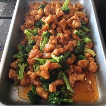 Asian Pearl Bistro - Chicken with broccoli - Chinese Near Me - Windsor, Colorado