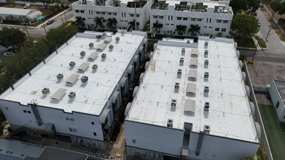 Slide of Castlebrook Restoration & Roofing