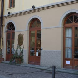 Alinari
