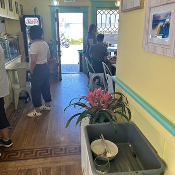 Shaka Shack - INSIDE SHAKA SHACK! - Hawaiian Near Me - Alameda, California Shaka Shack - INSIDE SHAKA SHACK! - Hawaiian Near Me - Alameda, California