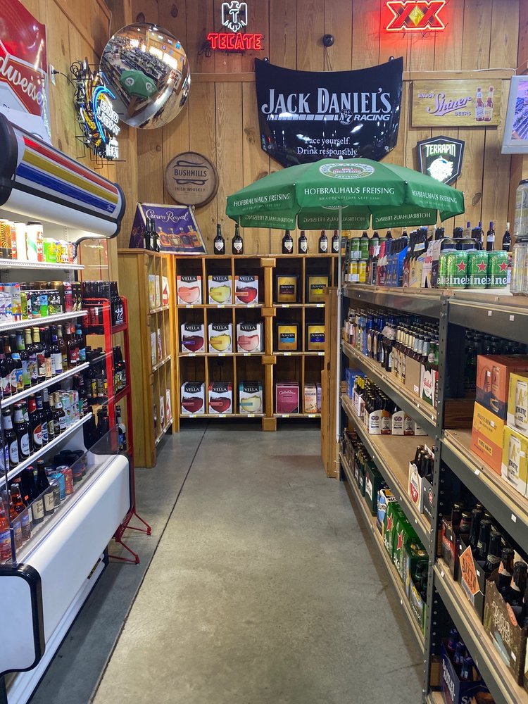 Helen Cellar Package Store Logo