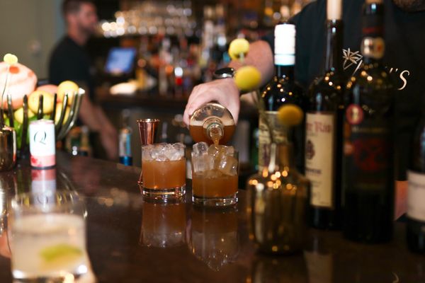 Kiki's Dining & Drinks by null