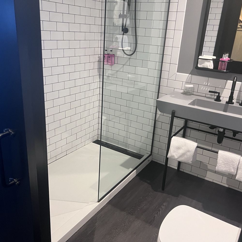Moxy Minneapolis Uptown - Hotels Near Me - Minneapolis, Minnesota Moxy Minneapolis Uptown - Hotels Near Me - Minneapolis, Minnesota