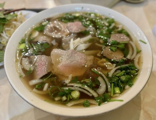 Pho Ve Dem Restaurant by null