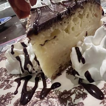 Riverview Restaurant - Boston cream pie - American Near Me - Moosup, Connecticut