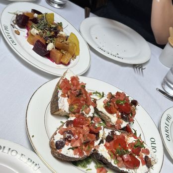 Olio e Più - Bruschetta, beet salad - Pizza Near Me - New York, New York Olio e Più - Bruschetta, beet salad - Pizza Near Me - New York, New York