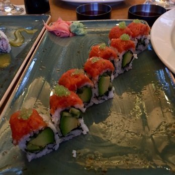 Ocean Prime - Spicy tuna roll - Seafood Near Me - Beverly Hills, California