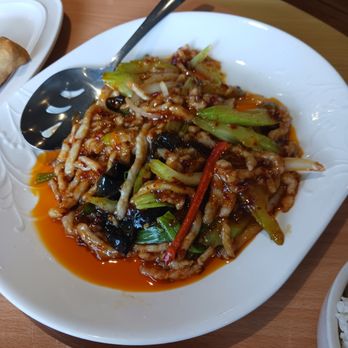 Tao’s Restaurant - Shredded pork in garlic sauce - Chinese Near Me - Middletown, New York