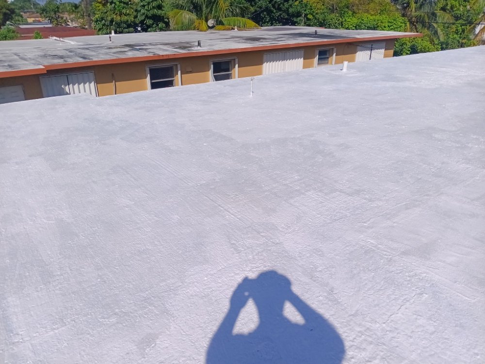 Slide of Jorge Roofing