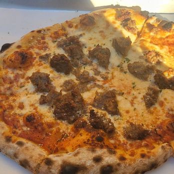 Saint Paul Brewing - Sausage Pizza - Breweries Near Me - Saint Paul, Minnesota Saint Paul Brewing - Sausage Pizza - Breweries Near Me - Saint Paul, Minnesota