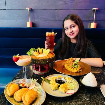 VIV - Updated January 2025 - 2192 Photos & 1476 Reviews - 717 9th Ave