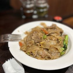 Chai Thai Noodles - Pad see Pad Se-Ew (Sweet Soy Sauce)