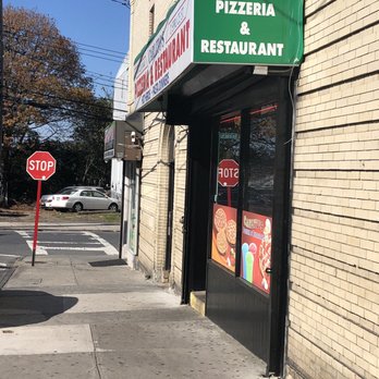 Carlito's Pizzeria - Pizza Near Me - Yonkers, New York