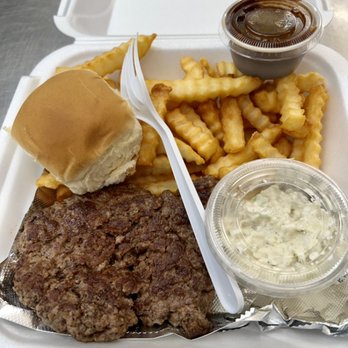 Uptown Grill - Hamburger Steak Plate - American Near Me - Blacksburg, South Carolina