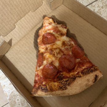 Barro's Pizza - Standard pepperoni slice - Pizza Near Me - Phoenix, Arizona Barro's Pizza - Standard pepperoni slice - Pizza Near Me - Phoenix, Arizona