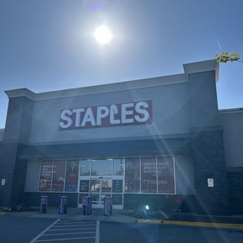 Staples - Shipping Centers Near Me - Fayetteville, Georgia Staples - Shipping Centers Near Me - Fayetteville, Georgia