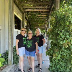 The Magic Shuttle Bus - Entrance to Bowers Vineyard