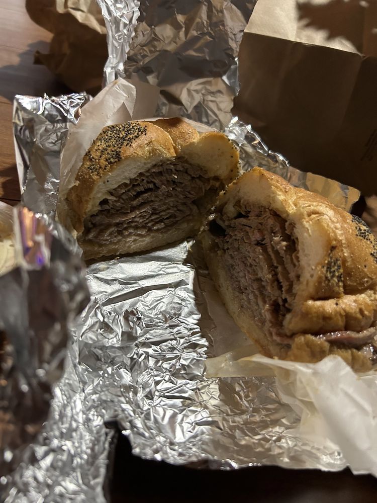 Woods End Deli