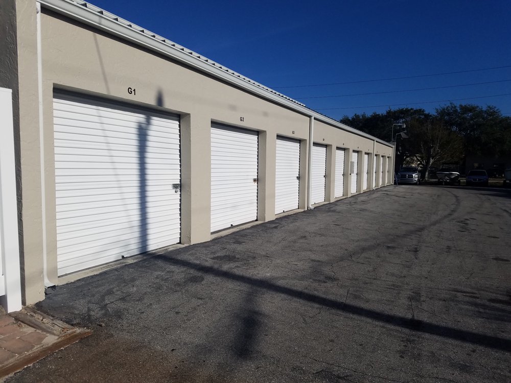 THE STORAGE BINS Updated June 2024 2359 Tamiami Trl S, Venice