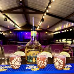 El Mesquital Outdoor Bar & Grill