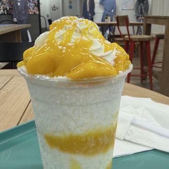 SnowMoon - Cafes Near Me - Beaverton, Oregon