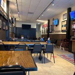 Major League Pizza - Dining room