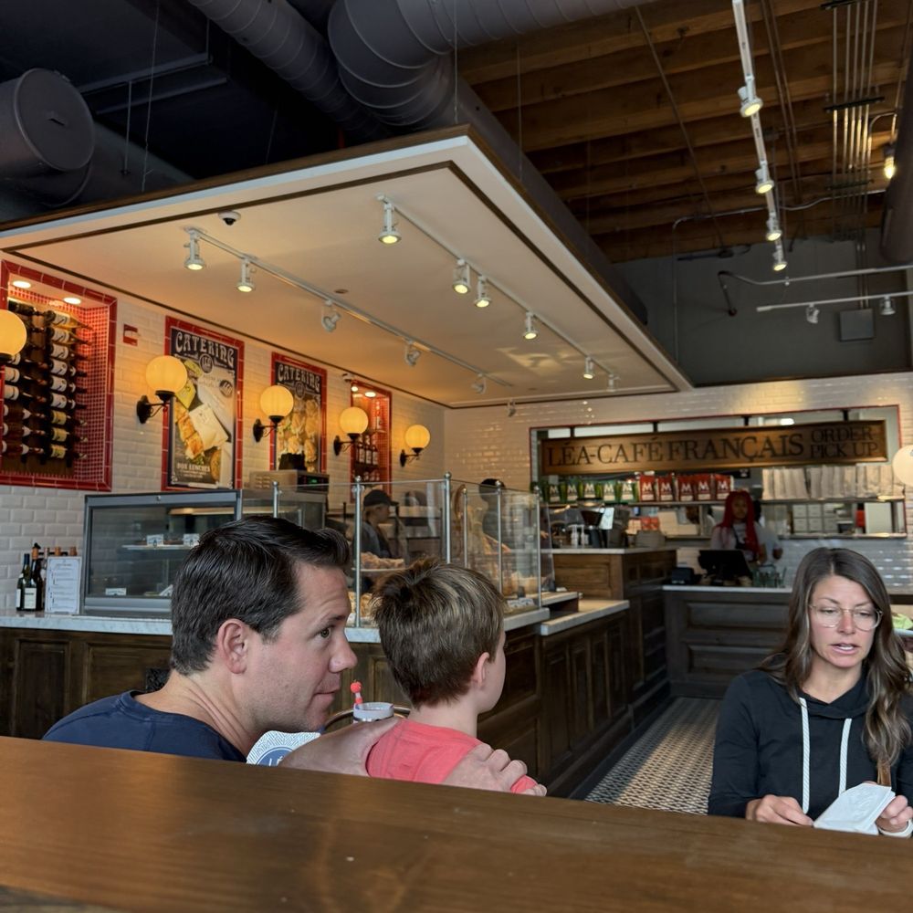 Lea French Cafe - Inside - Coffee & Tea Near Me - Chicago, Illinois Lea French Cafe - Inside - Coffee & Tea Near Me - Chicago, Illinois