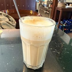 YADA YADA breakfast club - Caffe latte