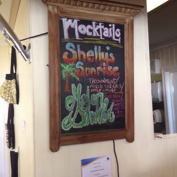 Cafe Auchenflower - Pair breakfast with a mock tail - Coffee & Tea Near Me - Auchenflower, QLD