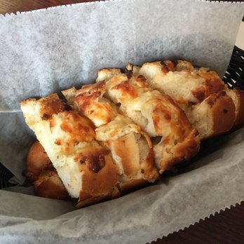 Salute - Garlic cheesy bread - must have! - Italian Near Me - Hartford, Connecticut
