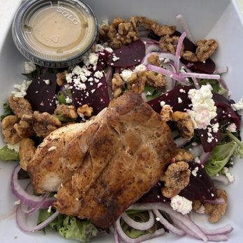 Sandbar - Salad with blackened grouper. - New American Near Me - Clearwater Beach, Florida