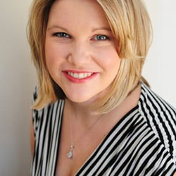 Locke & Load Photography - Here's Alecia!