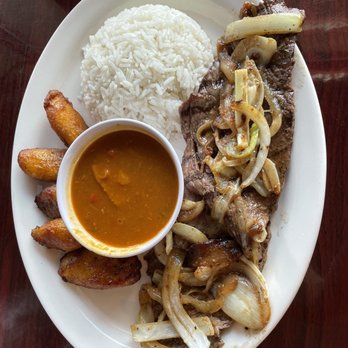 El Rinconcito Restaurant & Bar - Bistec encebollado- steak and onions - Latin American Near Me - Orlando, Florida El Rinconcito Restaurant & Bar - Bistec encebollado- steak and onions - Latin American Near Me - Orlando, Florida