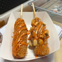 Momo Hotdog