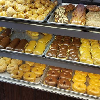 Christy Donuts - DOOOONNNNNNUUUTTTTTSSSSS - Donuts Near Me - San Jose, California