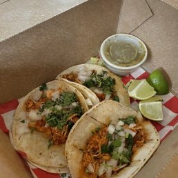 Chicken tinga tacos Chicken tinga tacos