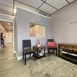 Womb in Bloom - Waiting/front room, so clean and nice!