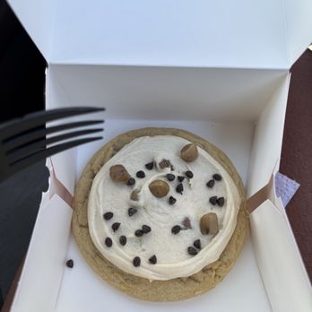 Crumbl - Milpitas - Cookie Dough Cookie - Bakeries Near Me - Milpitas, California