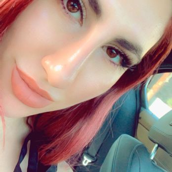 Kiki Skin - I'm wearing SPF & under eye cream by Control Corrective in this photo. My skin is flawless. - Skin Care Near Me Kiki Skin - I'm wearing SPF & under eye cream by Control Corrective in this photo. My skin is flawless. - Skin Care Near Me