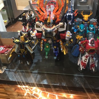Triple-T - Gundam figures so cool - Noodles Near Me - Gardena, California