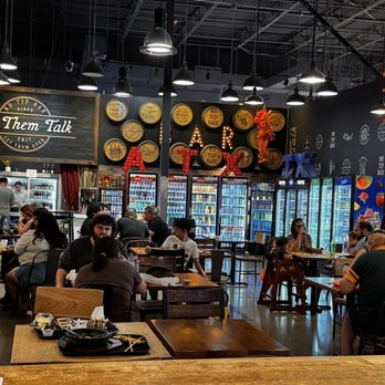 STREET MARKET リトル・モア Farmer's Market Truck | Toy Truck with Accessories | Li'l Woodzeez