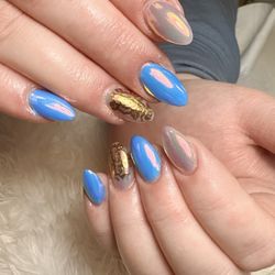 Beauti Nails - Nails with almond tips