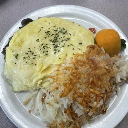 Vegetarian omelette with hash-browns Vegetarian omelette with hash-browns