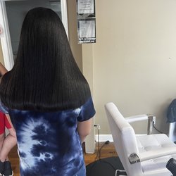 Betty Dominican Salon