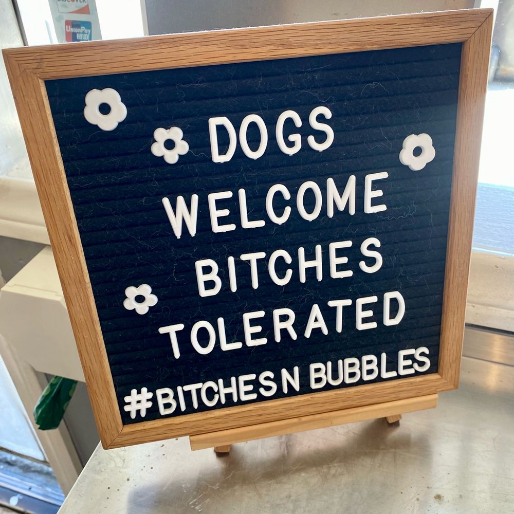 The funniest signs that change every season