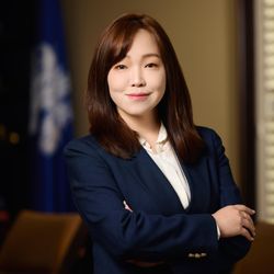 The Headshot Studio - Attorney Headshots