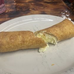 Nina's - Deep-fried cheese cake
